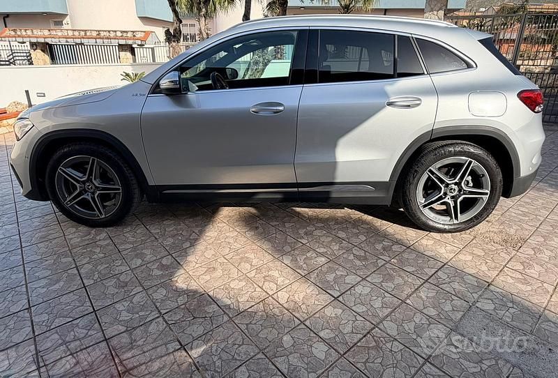 Usata Mercedes GLA200 2022 Grigio SUV