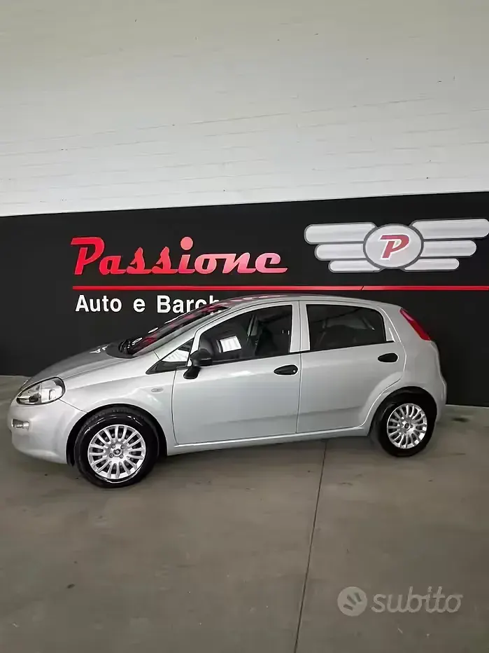 Begagnad Fiat Punto Evo 69 HK (50 kW) 2018 Grå Halvkombi