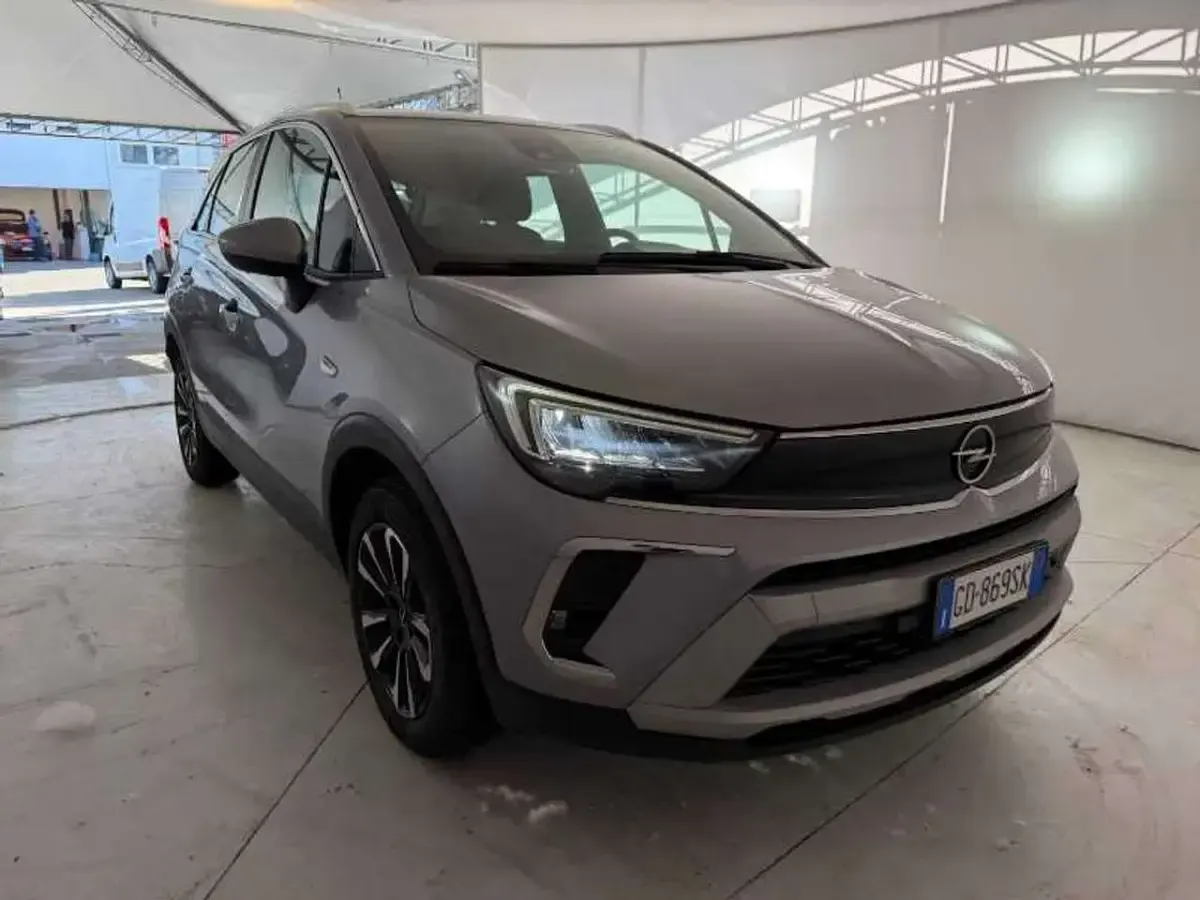 Usata Opel Crossland X Elegance 110 CV (80 kW) 2021 Grigio metallizzato chiaro SUV