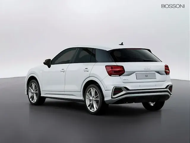 Usata Audi Q2 S-Line 150 CV (110 kW) 2025 Bianco ghiaccio metallizzato SUV