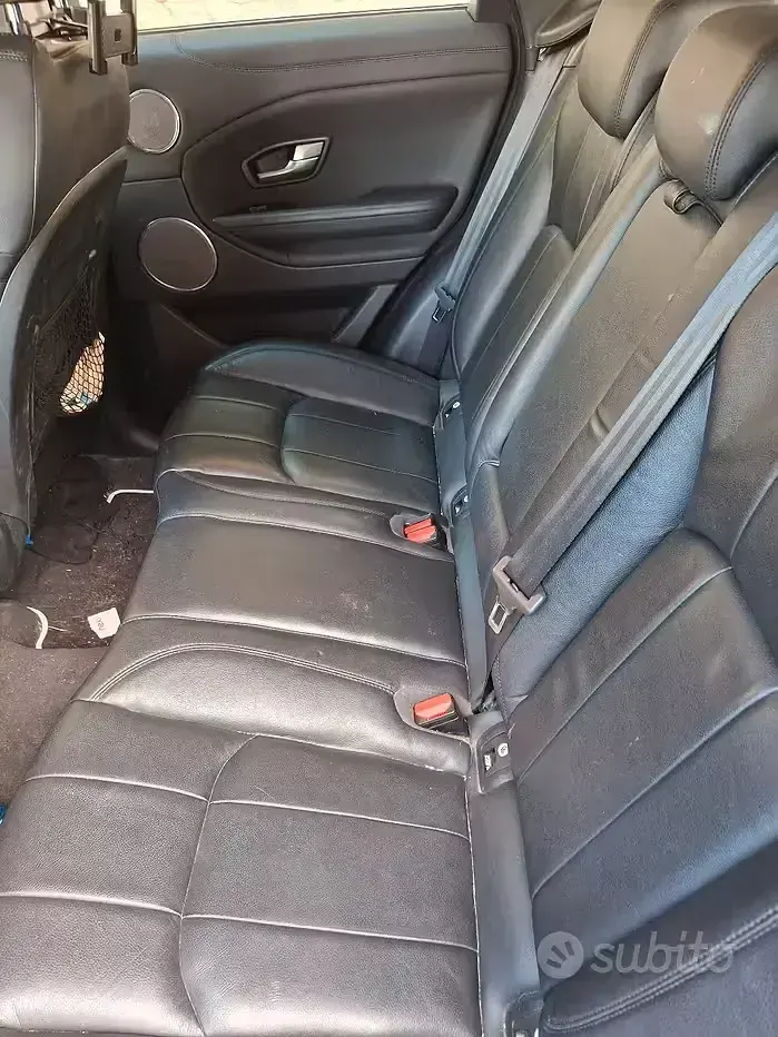 Usata Land Rover Range Rover evoque 150 CV (110 kW) 2018 Nero SUV