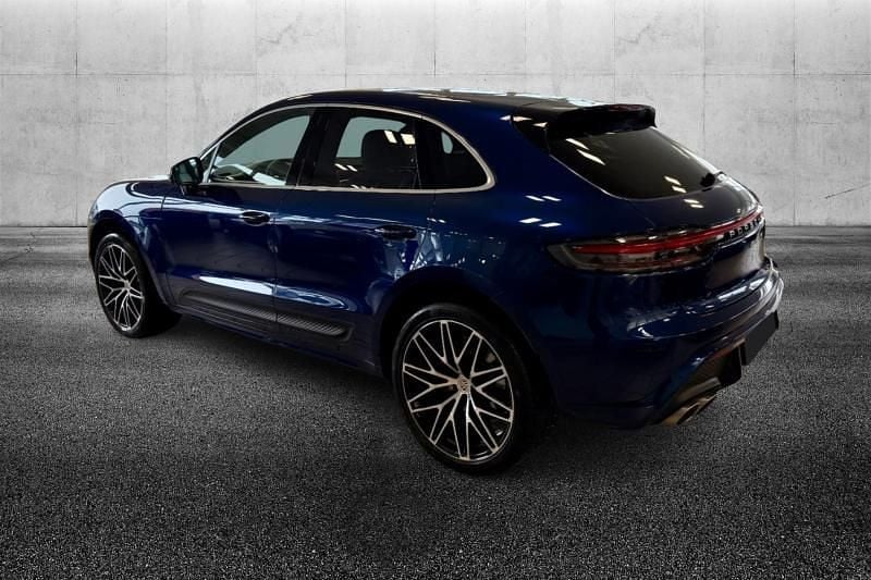 Usata Porsche Macan 381 CV (280 kW) 2024 Blu metallizzato SUV