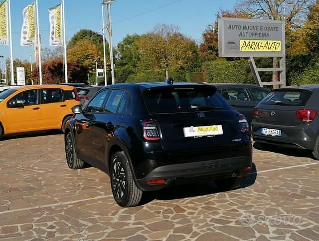 Usata Fiat 600 101 CV (74 kW) 2024 Nero SUV