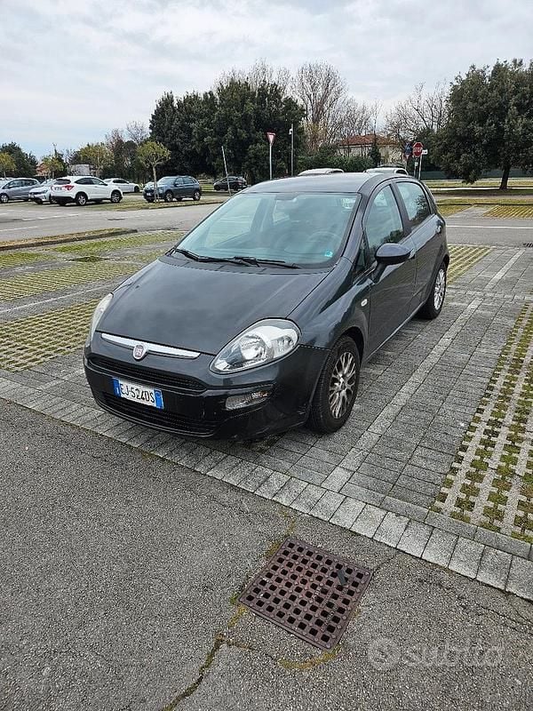Grigio Usata 2011 Fiat Punto Evo Due volumi | 2400 € (Super prezzo) - Immagine 1/4
