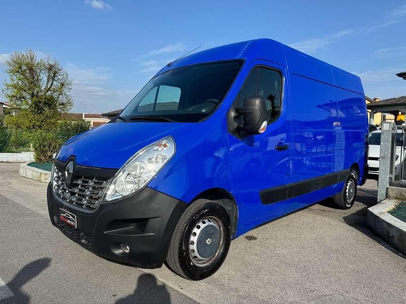 Usata Renault Master 145 CV (106 kW) 2019 Blu/azzurro Furgone