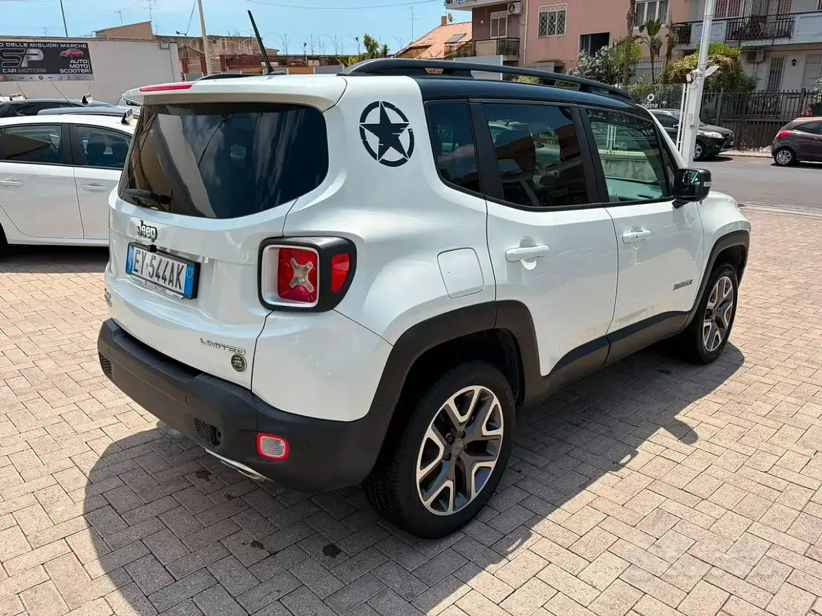 Usata Jeep Renegade Longitude 140 CV (102 kW) 2015 Bianco SUV