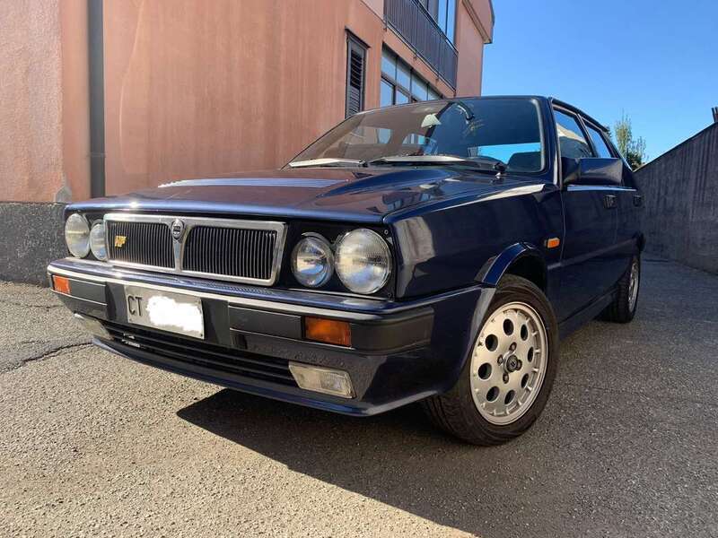 Usato 1992 Lancia Delta 1.6 Benzin 140 CV (20.500 €)