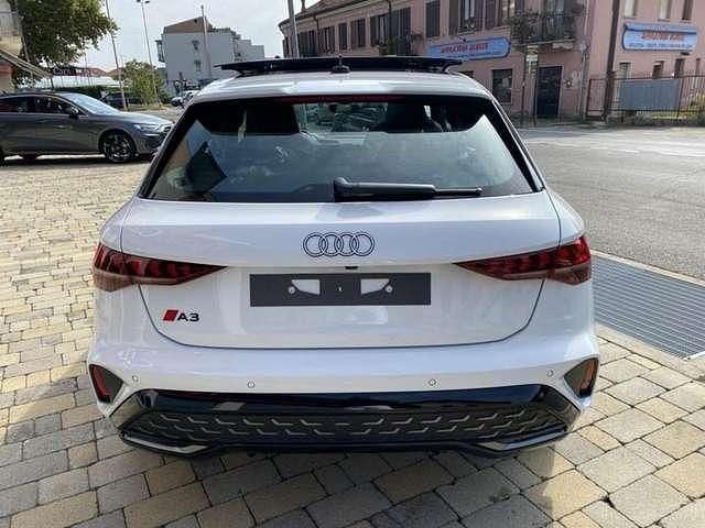 Nuova Audi A3 Sportback S-Line 150 CV (110 kW) 2025 Bianco Utilitaria