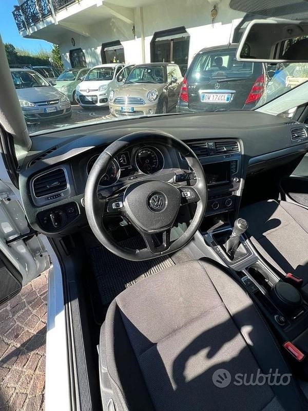 Usata VW Golf VII Trendline 90 CV (66 kW) 2014 Grigio Utilitaria