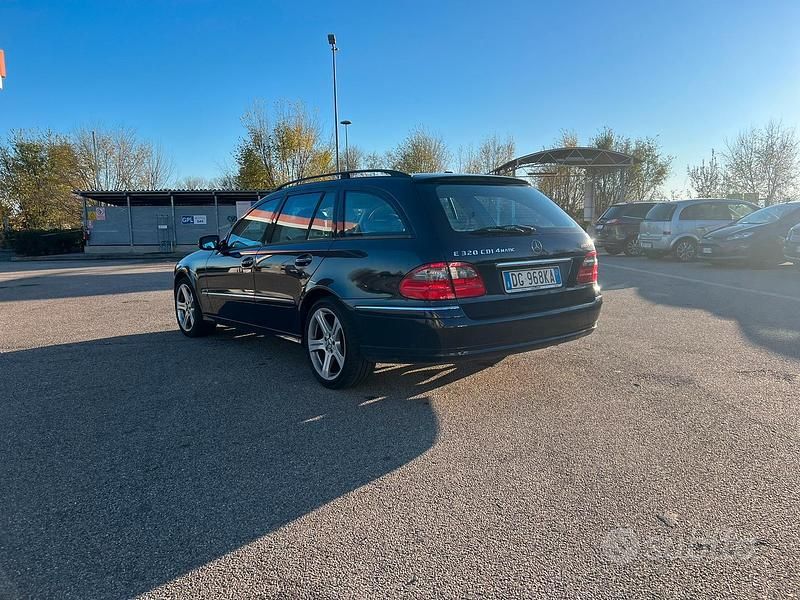 Usata Mercedes E350 Avantgarde 2006 Blu Station wagon