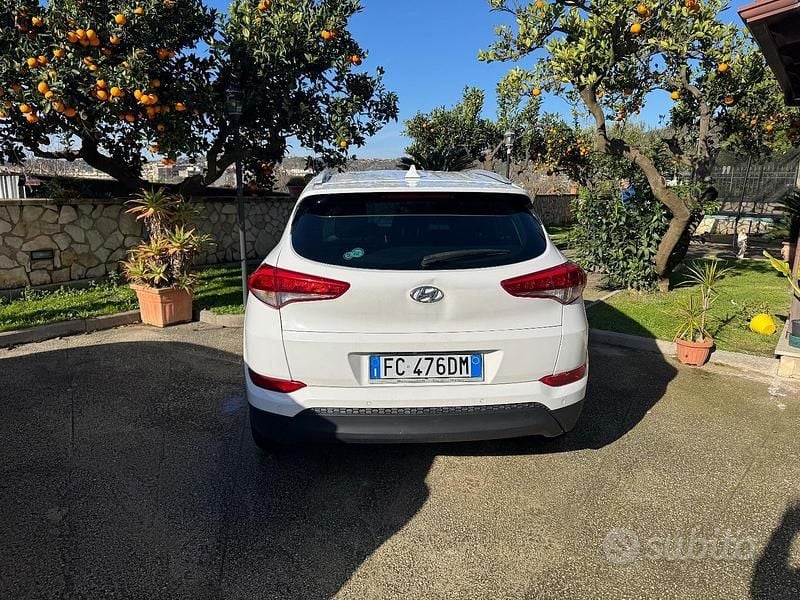Usata Hyundai Tucson 120 CV (88 kW) 2016 SUV
