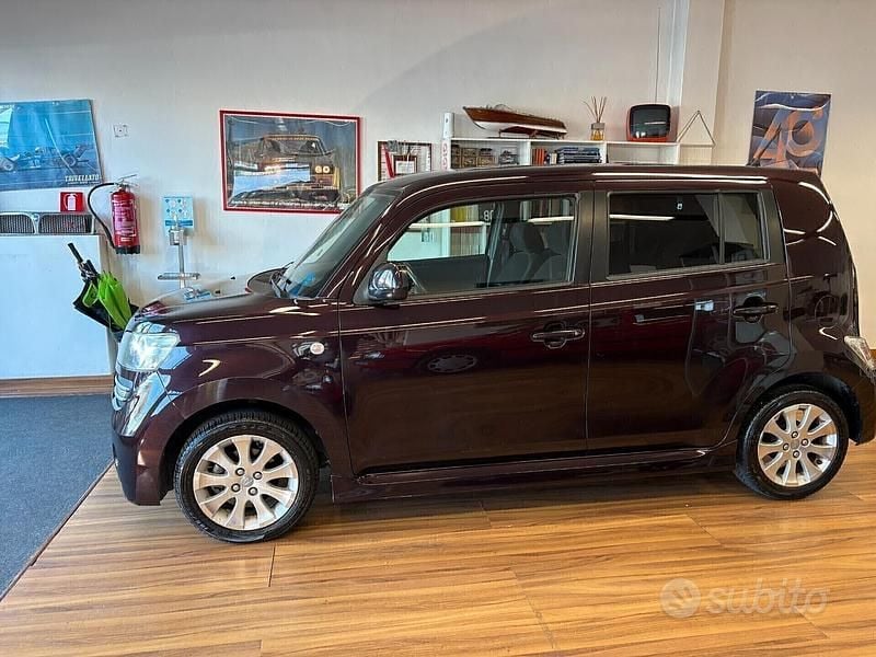 Usata Daihatsu Materia HIRO 103 CV (75 kW) 2008 Rosso Monovolume