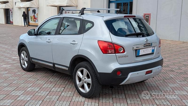 Usata Nissan Qashqai Tekna 106 CV (77 kW) 2007 Grigio SUV