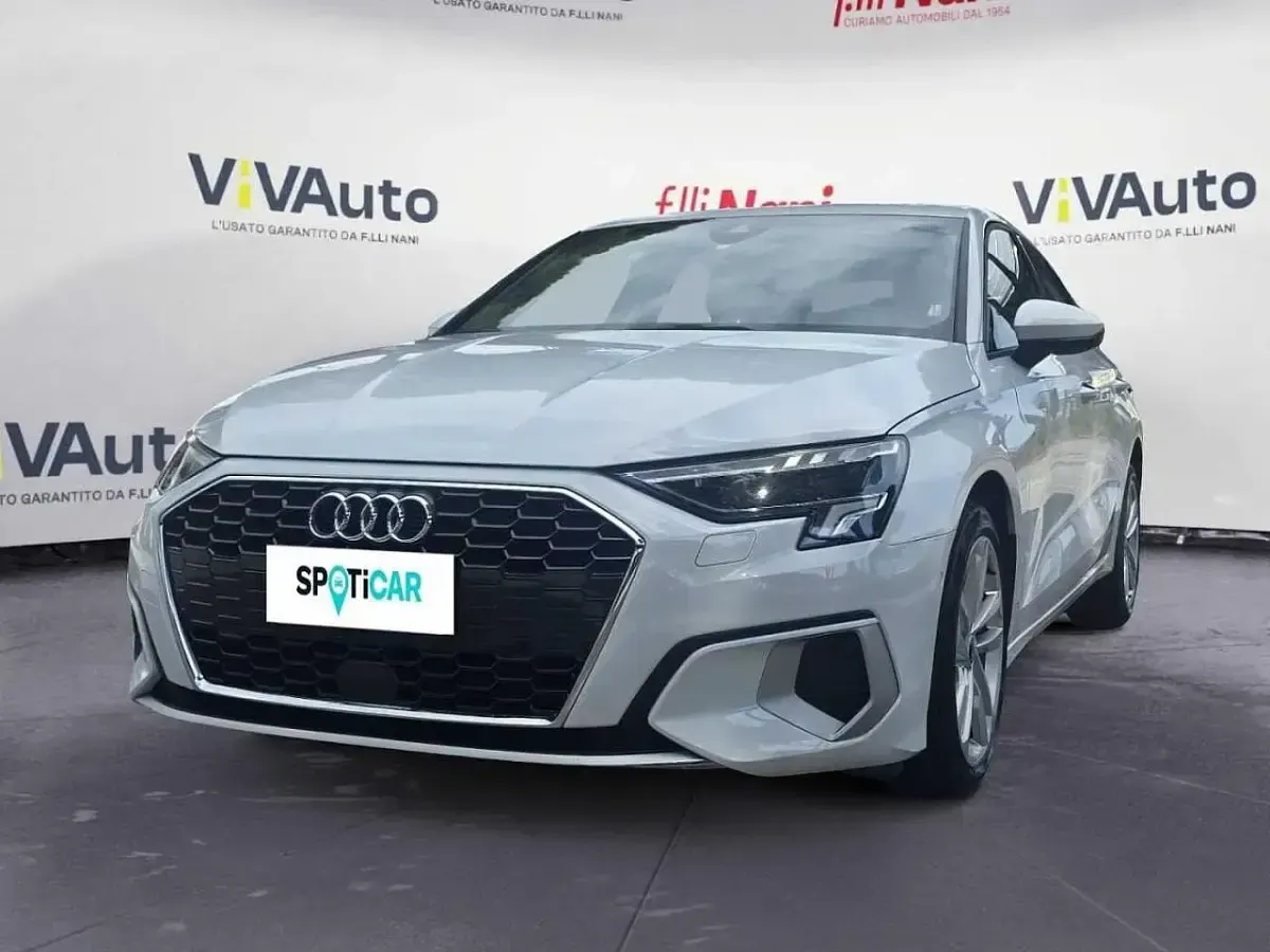 Käytetty Audi A3 Business 116 HP (85 kW) 2021 Sedan
