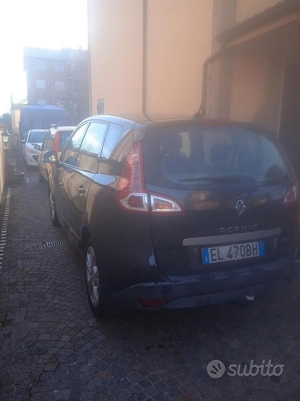 Usata Renault Mégane 110 CV (80 kW) 2011 Monovolume