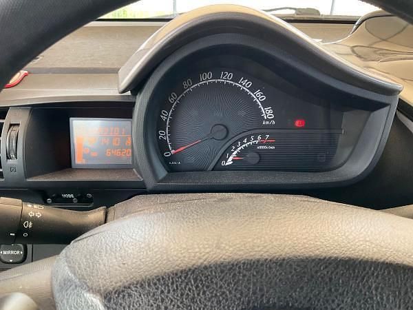 Gebraucht Toyota iQ Trend 68 PS (50 kW) 2013 Grau Kleinwagen