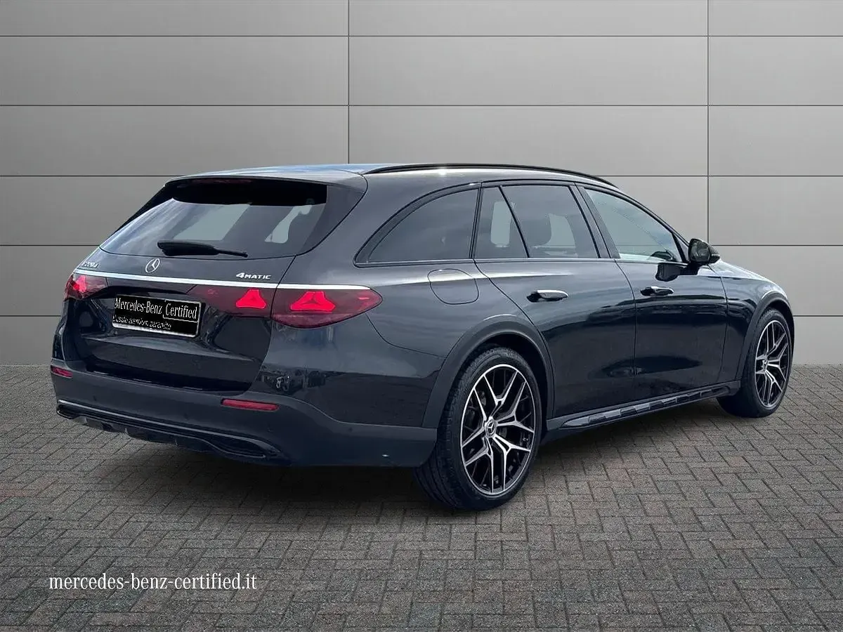 Usata Mercedes E220 Premium 2025 Grigio Station wagon