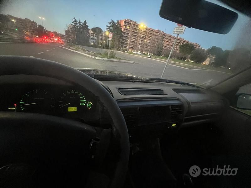 Usata Land Rover Discovery 2 2002 Blu SUV