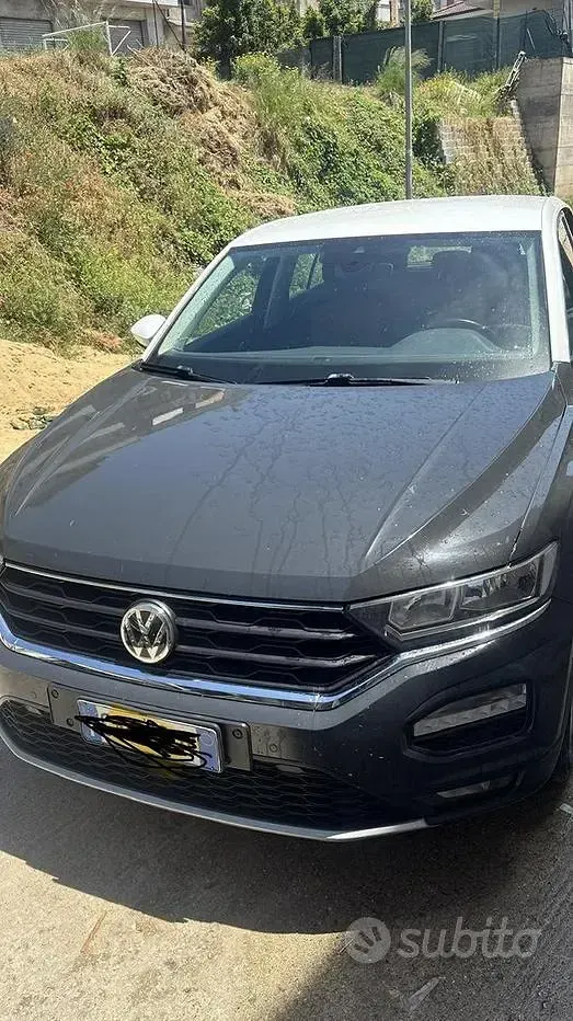 Usata VW T-Roc 150 CV (110 kW) 2020 Grigio SUV