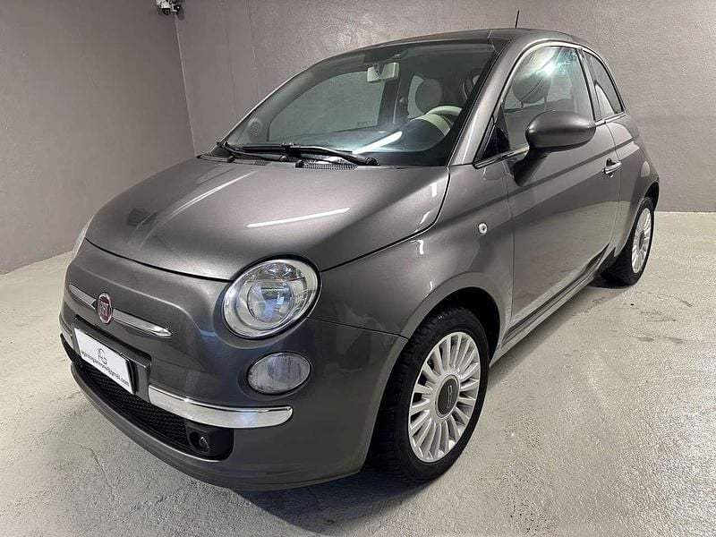 Grigio Usata 2013 Fiat 500 Lounge Due volumi | 6590 € (Ottimo prezzo) - Immagine 1/4