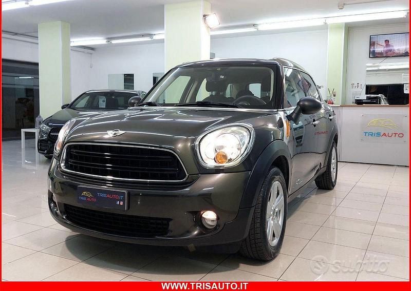 Usata Mini One Countryman 91 CV (66 kW) 2015 Gray SUV