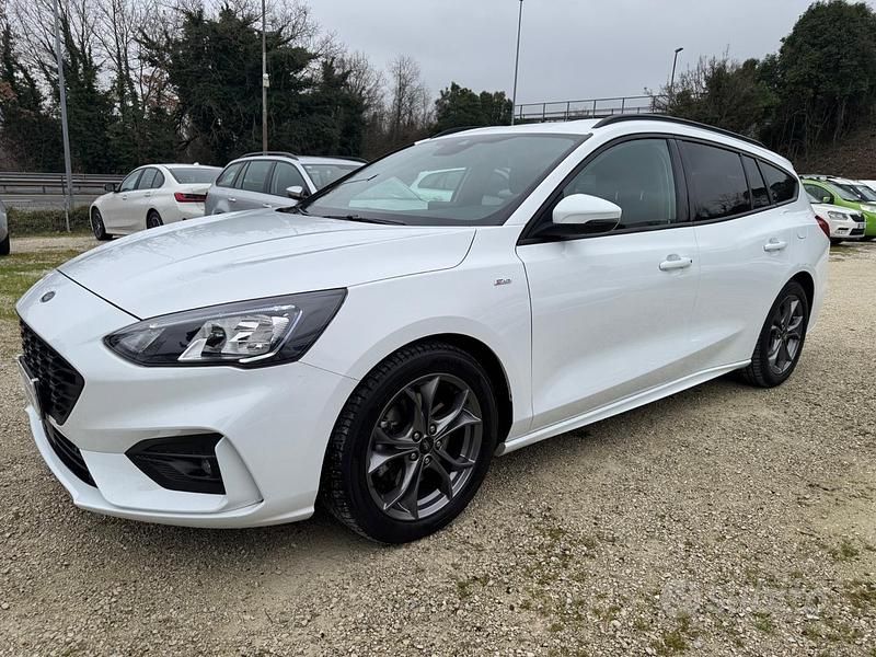 Bianco Usata 2021 Ford Focus ST-Line Station wagon | 14.400 € (Cara) - Immagine 1/4