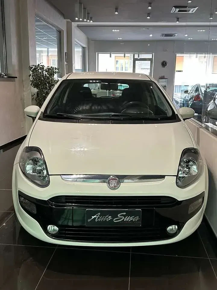 Usata Fiat Punto Evo S 69 CV (50 kW) 2011 Bianco Utilitaria