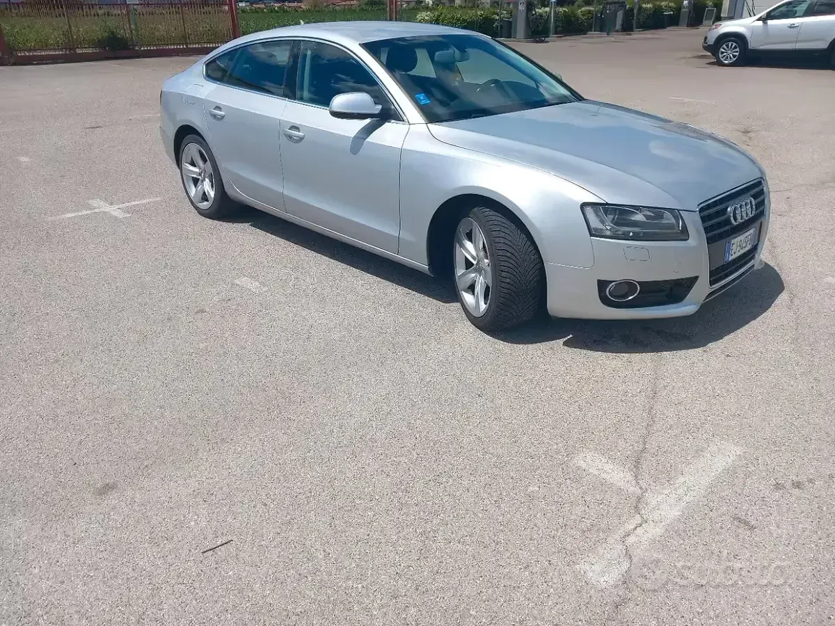 Usata Audi A5 143 CV (105 kW) 2011 Grigio Coupé