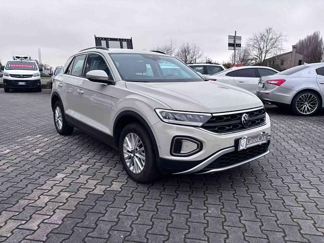Usata VW T-Roc Life 110 CV (80 kW) 2023 Antracite SUV