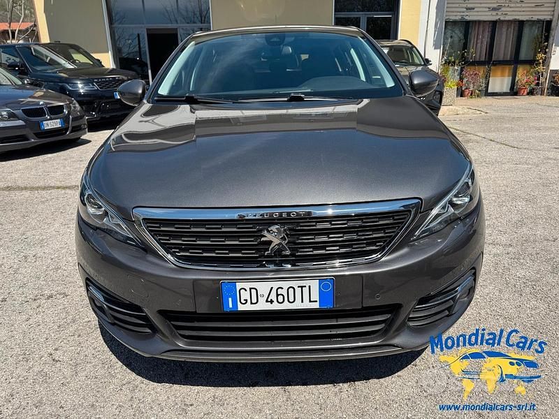 Usata Peugeot 308 Business-Line 131 CV (96 kW) 2020 Grigio Berlina