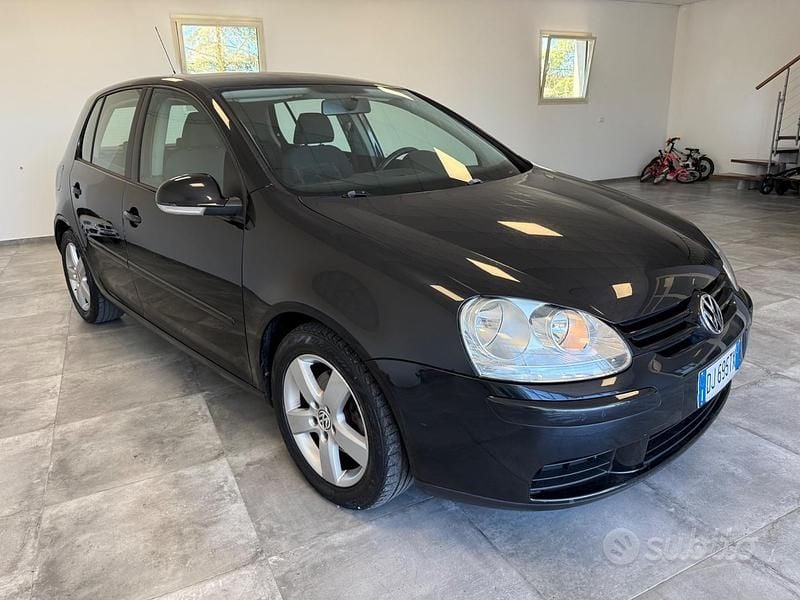 Usata VW Golf VI Sportline 140 CV (102 kW) 2008 Nero Utilitaria