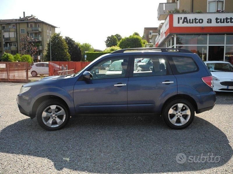 Usata Subaru Forester Trend 147 CV (108 kW) 2012 Blu SUV