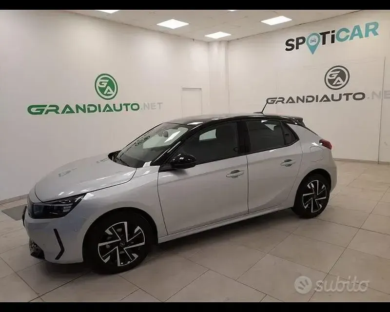 Usata Opel Corsa S 75 CV (55 kW) 2024 Grigio Utilitaria