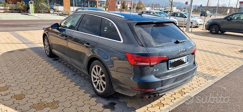Usata Audi A4 Business 190 CV (139 kW) 2016 Grigio Station wagon