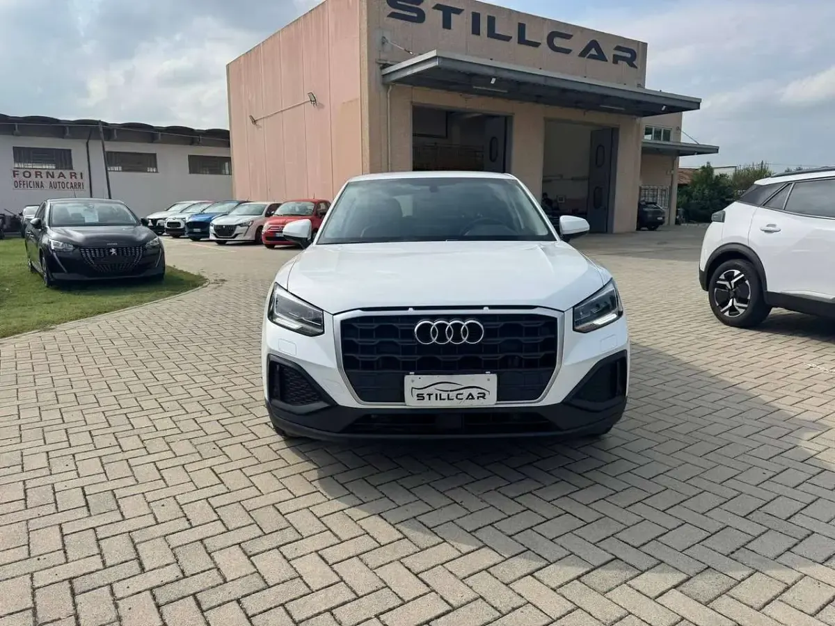 Usata Audi Q2 Ambiente 116 CV (85 kW) 2023 Bianco SUV
