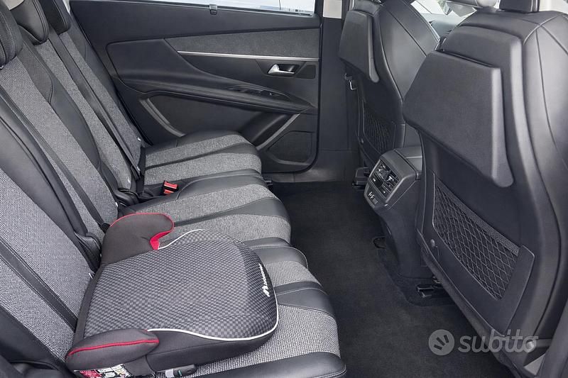 Usata Peugeot 5008 131 CV (96 kW) 2018 Grigio SUV