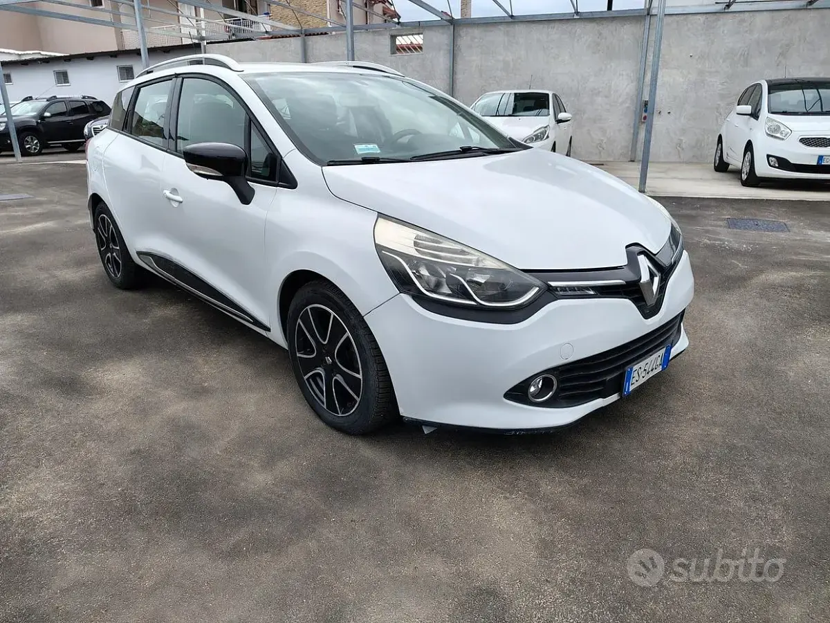 Usata Renault Clio 90 CV (66 kW) 2013 Bianco Station wagon
