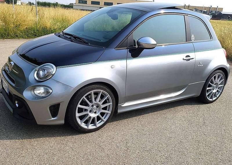 Usata Abarth 695 179 CV (131 kW) 2017 Utilitaria