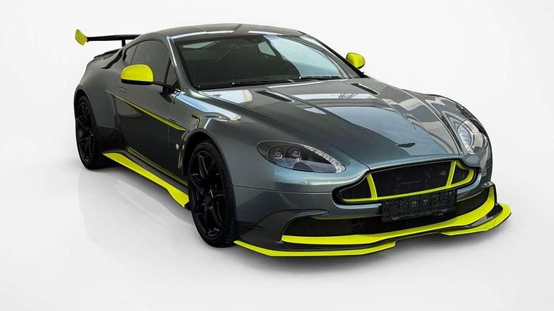 Nuova Aston Martin Vantage 446 CV (328 kW) 2026 Grigio Coupé