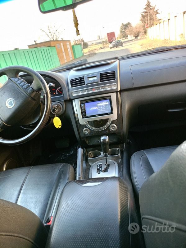 Usata 2014 Ssangyong (KGM) Rexton SUV | 9500 € (Buon prezzo) - Immagine 1/4