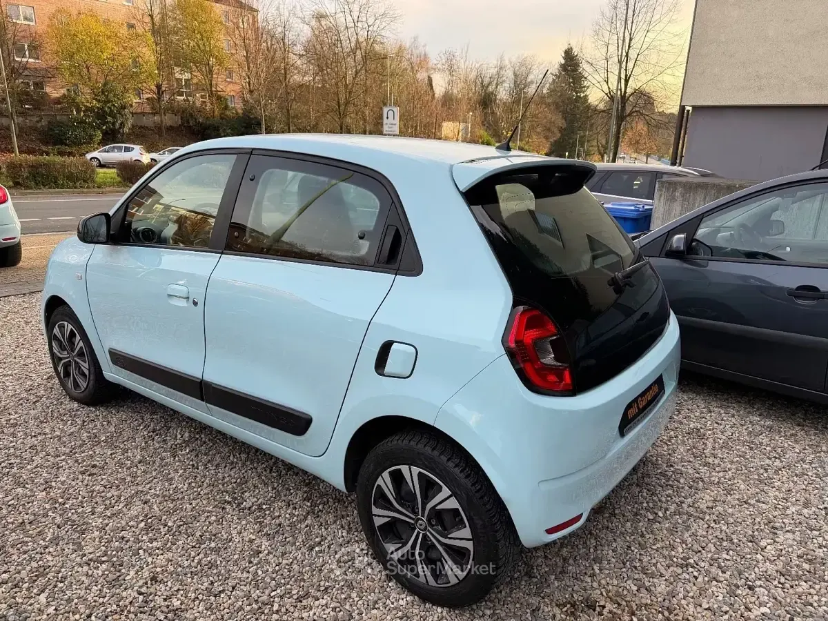 Usado Renault Twingo SE 65 HP (47 kW) 2022 Azul Citadino