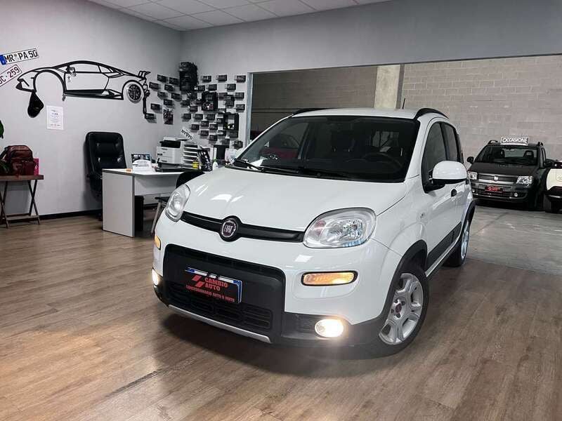 Bianco Usata 2023 Fiat Panda Cross Cross Due volumi | 11.899 € (Ottimo prezzo) - Immagine 1/4