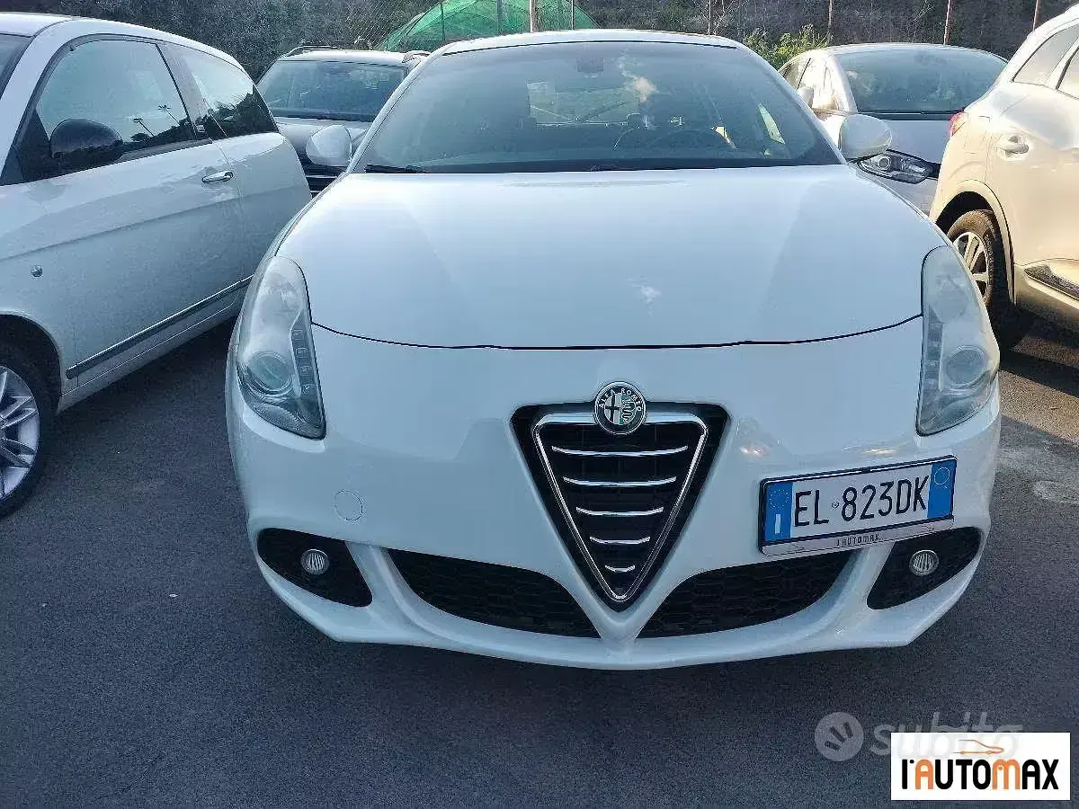 Usata Alfa Romeo Giulietta Progression 170 CV (125 kW) 2012 Bianco Utilitaria