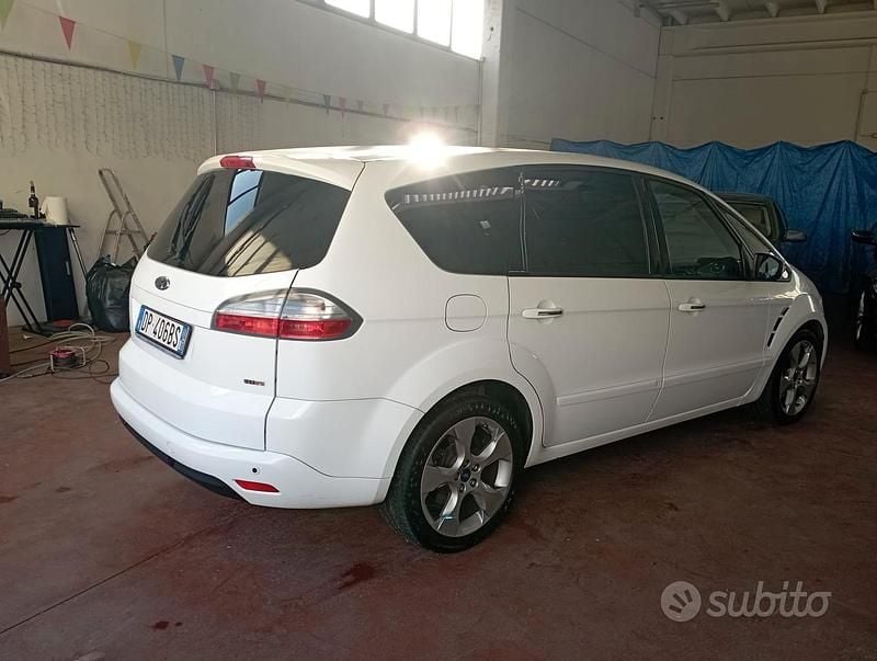 Usata Ford S-MAX 145 CV (106 kW) 2008 Bianco Monovolume