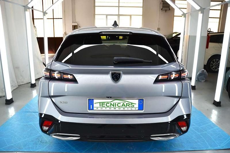 Usata Peugeot 308 Allure 131 CV (96 kW) 2022 Argento Station wagon