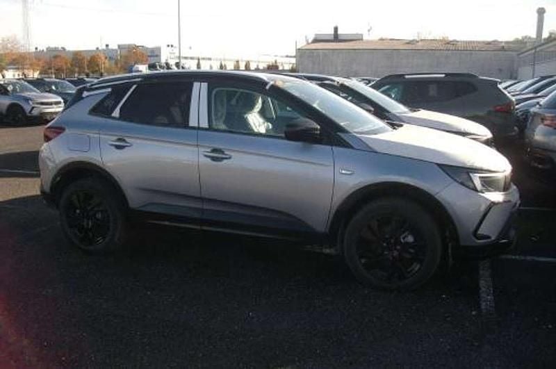 Nuova Opel Grandland X 165 CV (121 kW) 2025 Kristall silber SUV