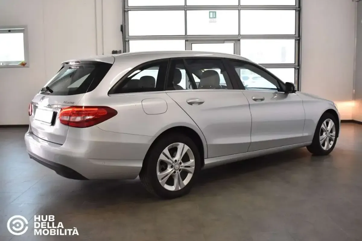 Usata Mercedes C220 Business 170 CV (125 kW) 2016 Argento Station wagon