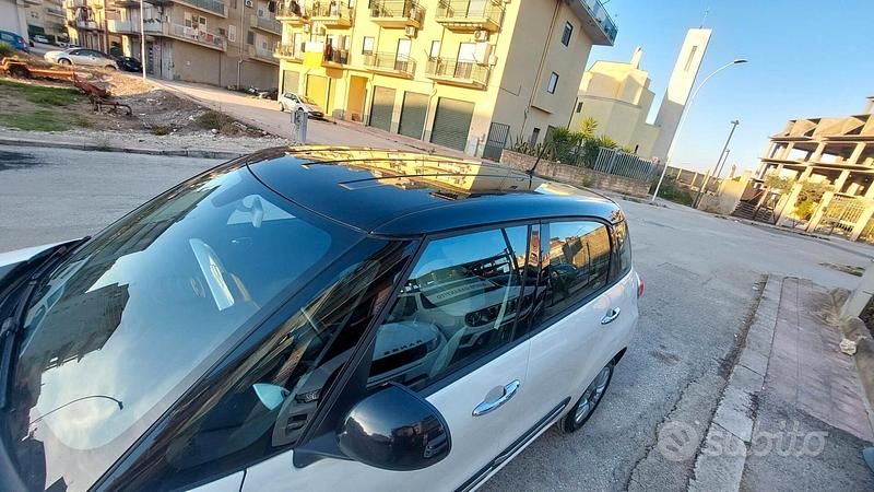 Usata Fiat 500L Lounge 120 CV (88 kW) 2016 Bianco Monovolume