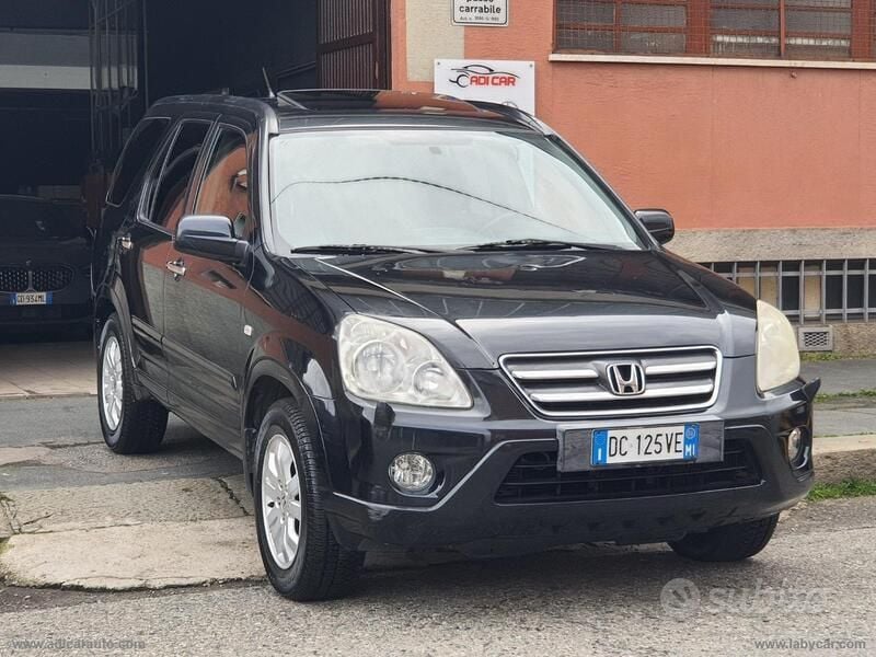 Nero Usata 2006 Honda CR-V SUV | 3990 € (Ottimo prezzo) - Immagine 1/4