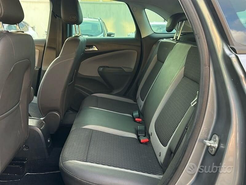 Usata Opel Crossland X Innovation 99 CV (72 kW) 2018 Grigio SUV